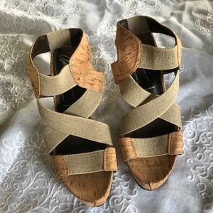 Donald J Pliner cork heels size 8.5